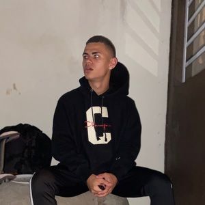 Meet your Posher, Fernando